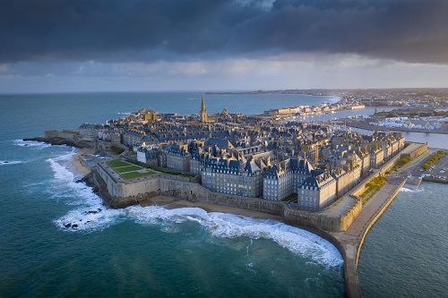 High tides and aerial view at sunrise of Saint-Malo